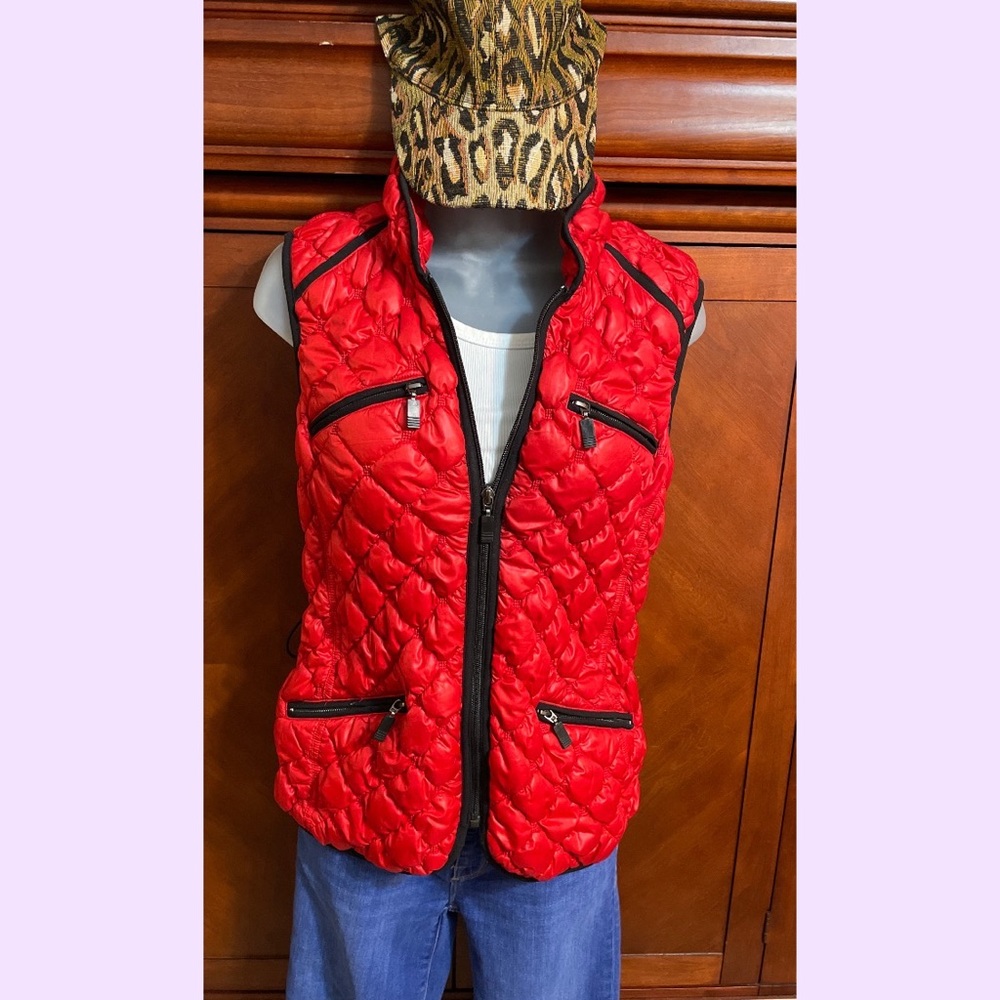 Abbie Mags Women's Full Zip Quilted Vest !